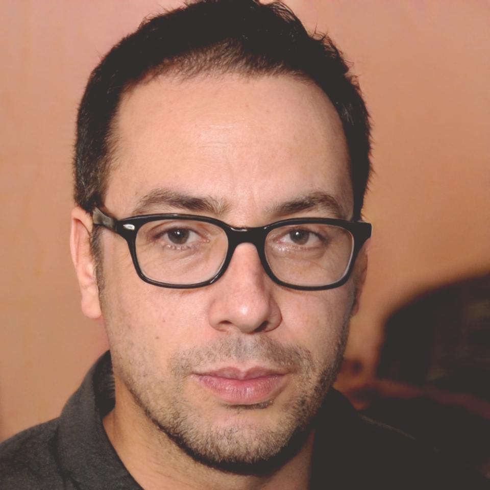 Instructor especialista en motion graphics